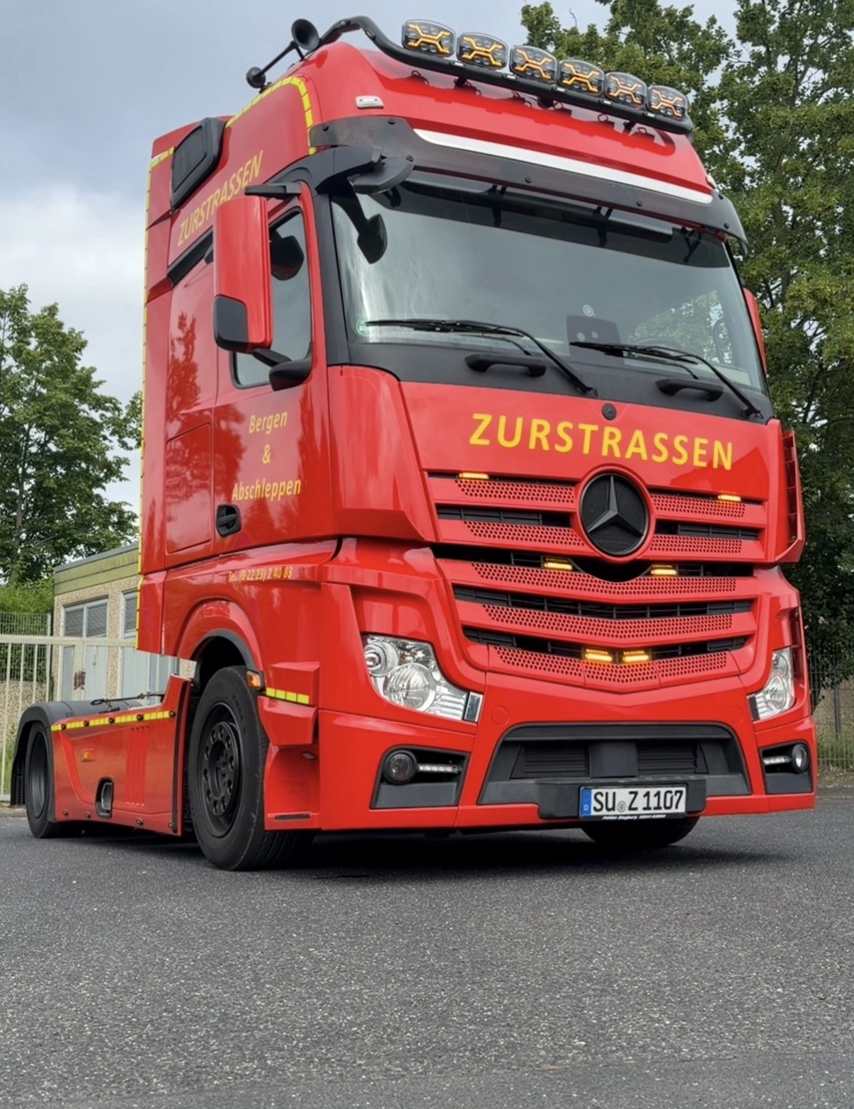 Actros Sattelzugmaschine Lowliner